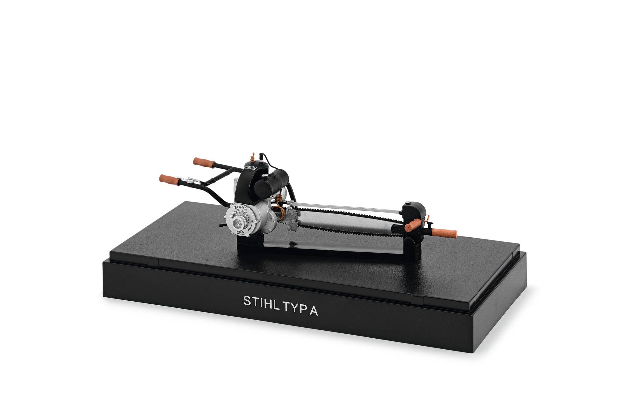 Model pily Typ A 1:12