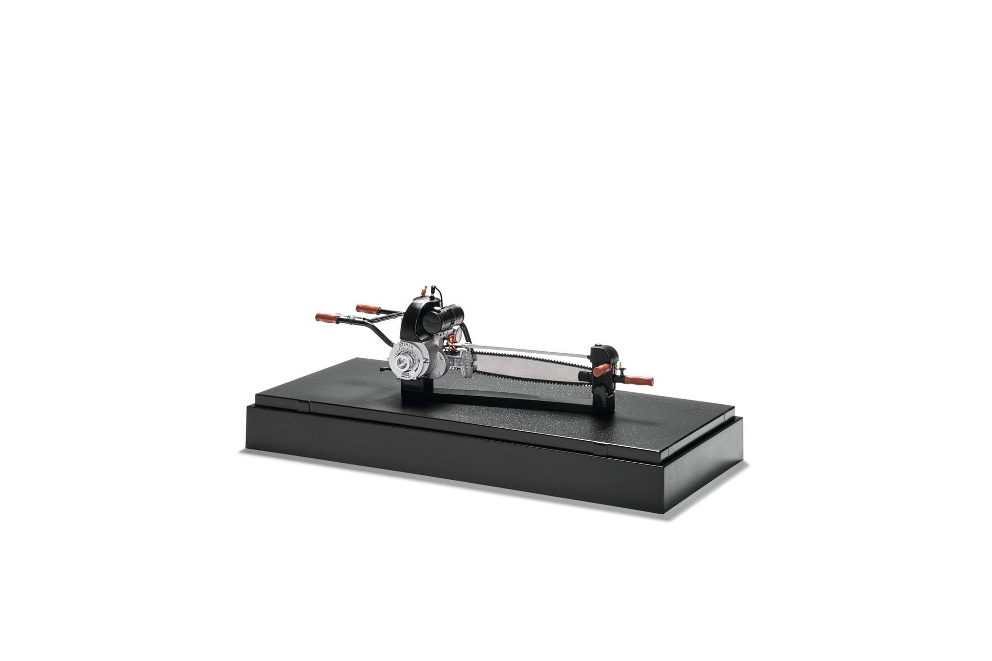 Model pily Typ A 1:12