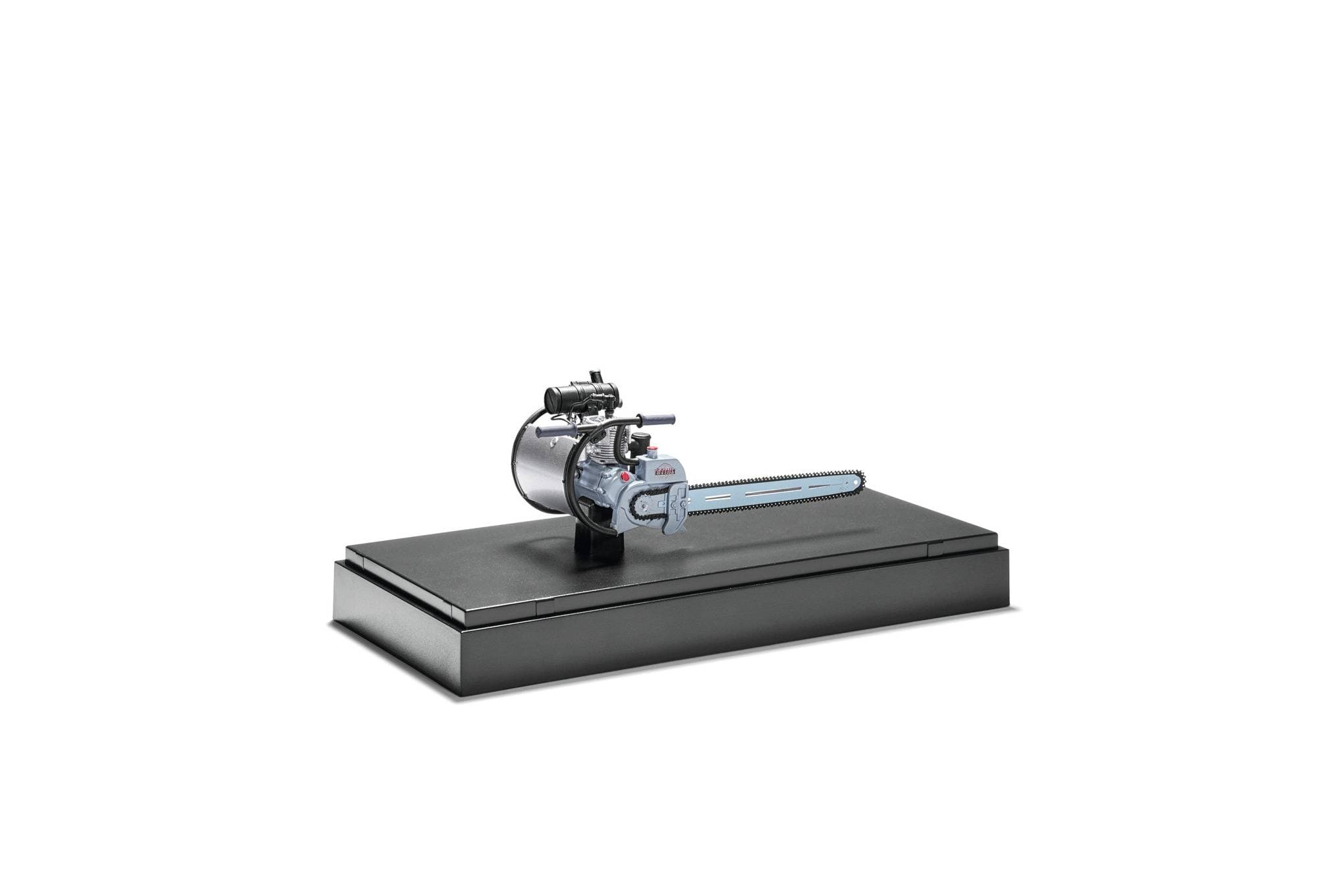 Model pily BL 1:12